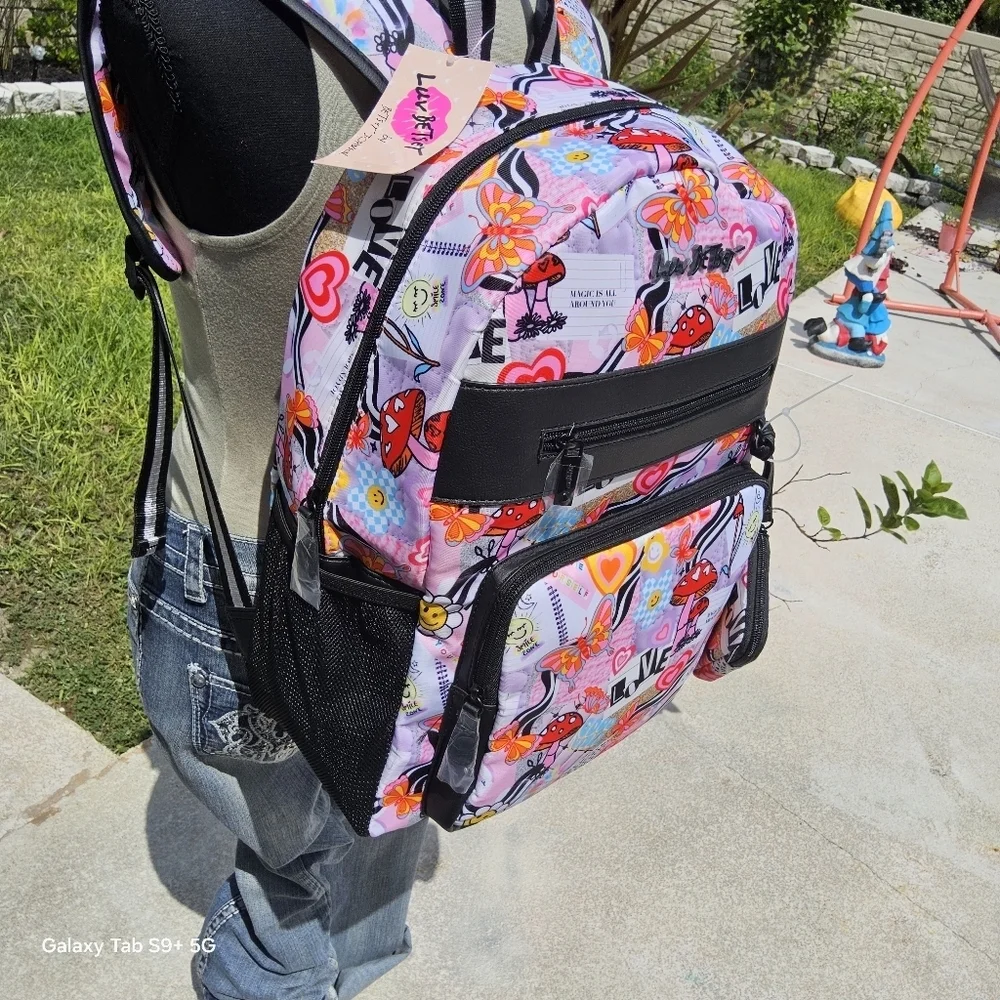 BETSEY JOHNSON OVERSIZE LUV BETSEY BACKPACK w/POUCH